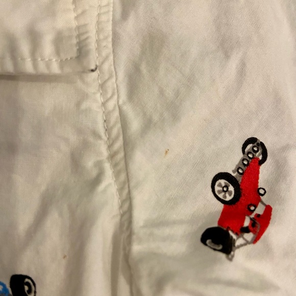 Hanna Andersson Button-Up White Collared Shirt With Colorful Car Print - Picture 5 of 6